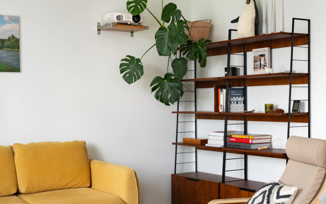 Апартаменты с балконом рядом с Матвеевским садом.