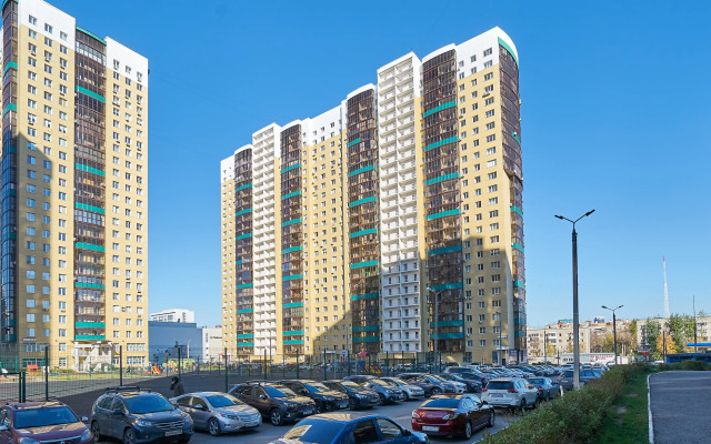 Evrodvushka na 15 etazhe na 6 chelovek, v ZhK Solnechnyj  Flat