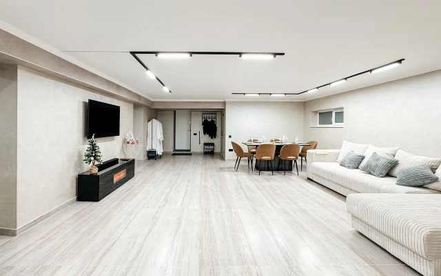 U Greka Guest House