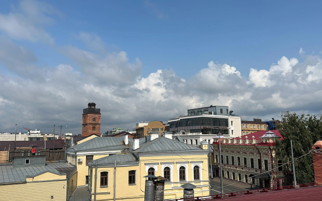 V Tsentre Kazani Lodging House