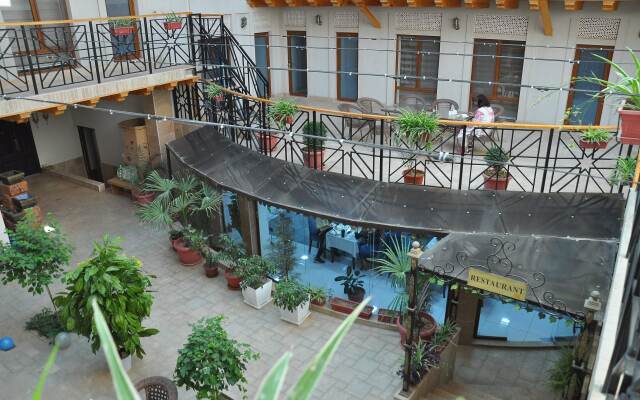 Qala Hotel
