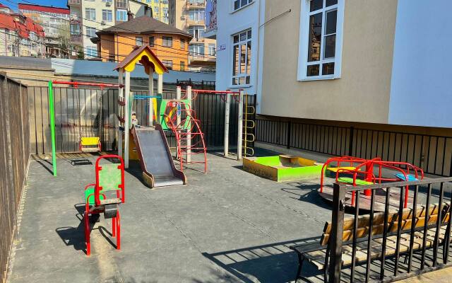 Квартира Изумрудная 38 1