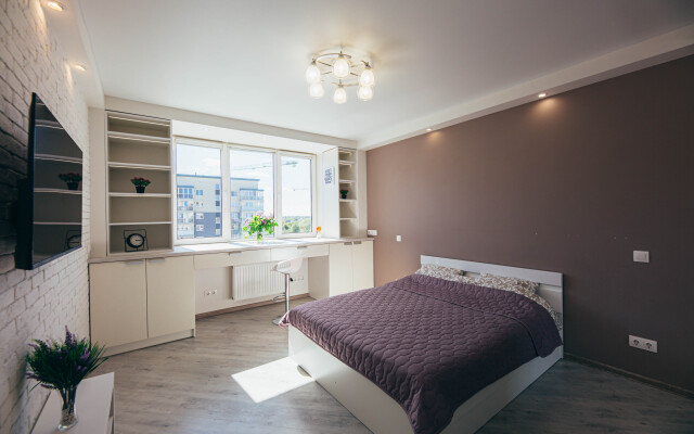 Апартаменты День и Ночь на Согласия