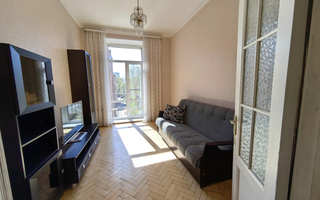 Квартира У Смольного