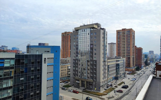 Na Ulitse Semyi Shamshinykh 77 Flat