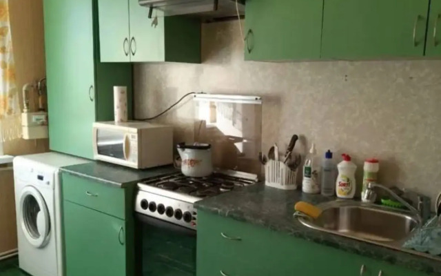 Na Molodyozhnoy 8 Flat