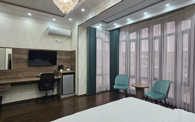Sharq Hotel