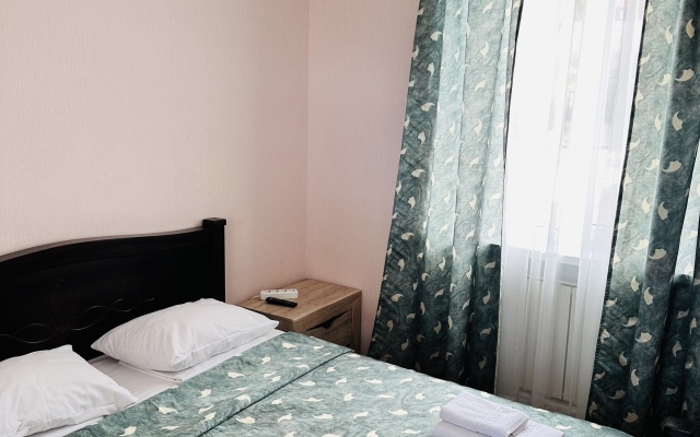 Chak-Chak Guest House