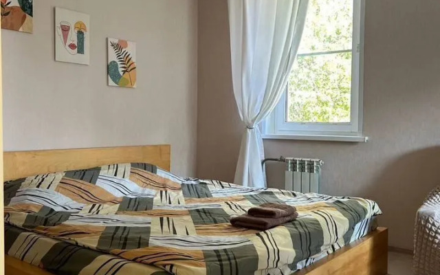 Na Shkolnoy 8a Flat