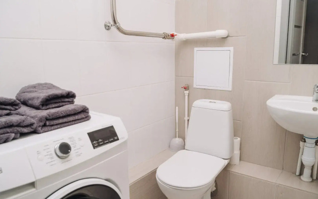 Na Ulitse Monastyrskoy 46 Flat