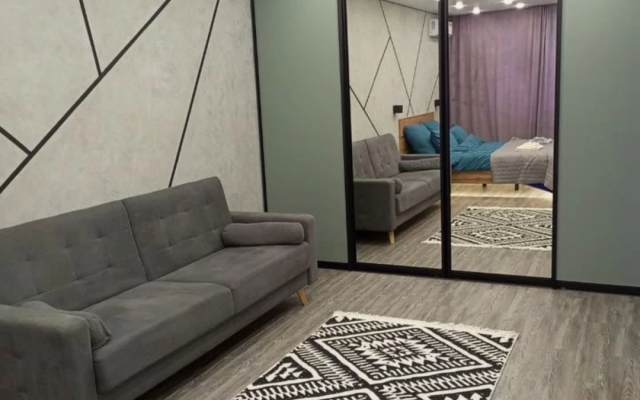 Квартира Уютная на ул. Автомобилистов 15