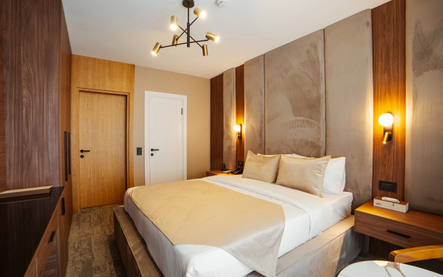 White Breeze Baku Hotel