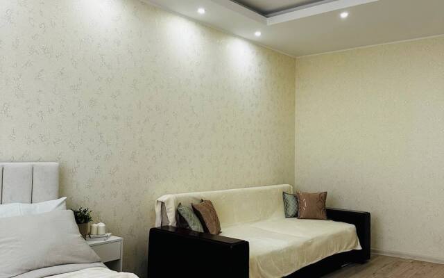 Квартира на Рехмукова 7 (ТЦ Планета, Аквапарк) г.Уфа