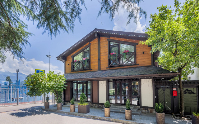 Na Voznesenskoy Chalet