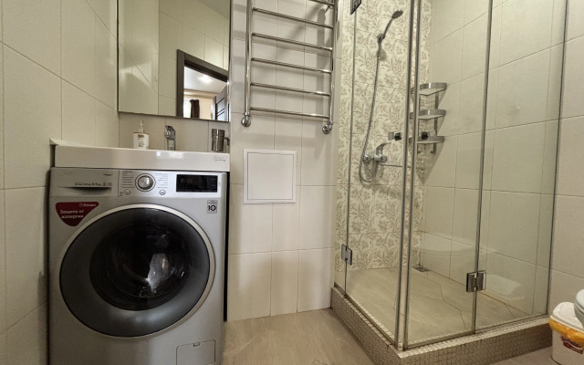 Zhk poseydon 657 Mamayka Studiya Flat