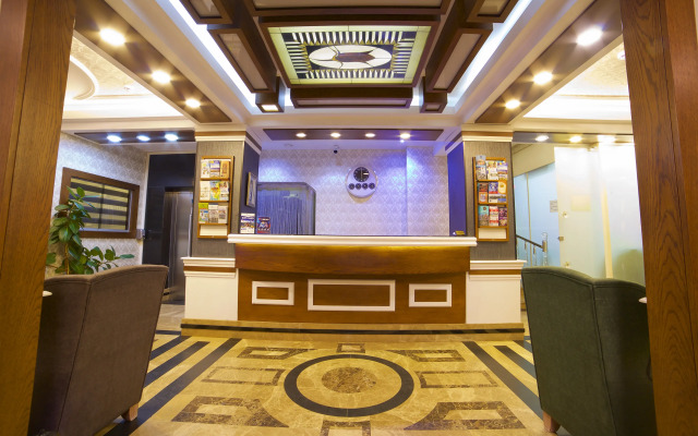 Black Tulip Hotel