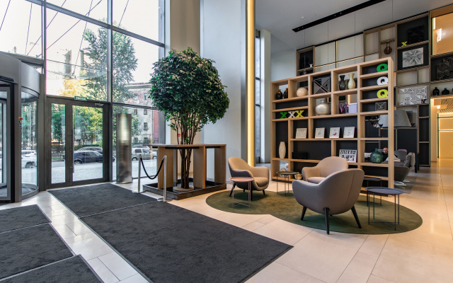 Level _marata Apartments