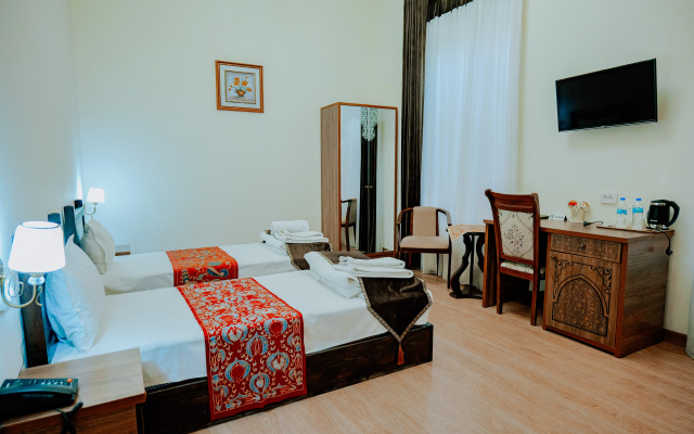Imperial Palace Hotel
