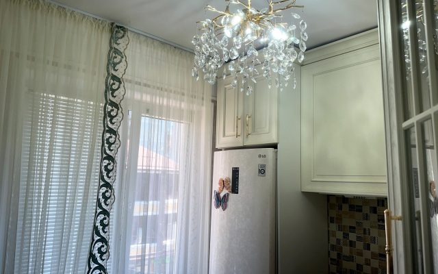 Апартаменты "Эленика" Двухкомнатные в Махачкале с видом на озеро