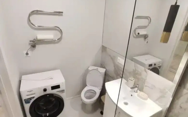 Studiya 379 Na Ulitse Gaydara 22 Flat