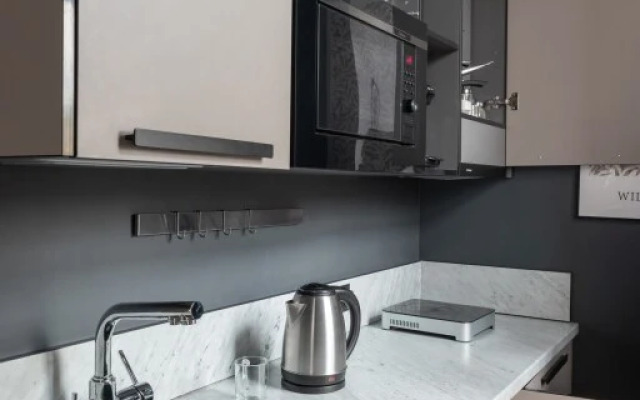 Apart104 Center
