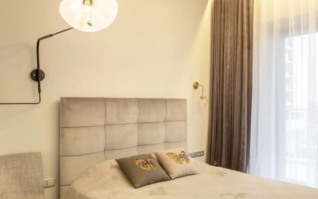 Chetyrekhkomnatnye Aktyor Gelaksi Apartments