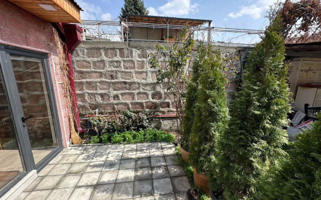 Cozy home with garden very near to center Private house