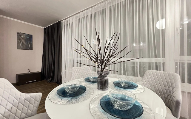 Na Ulitse Karyernaya 24 Flat