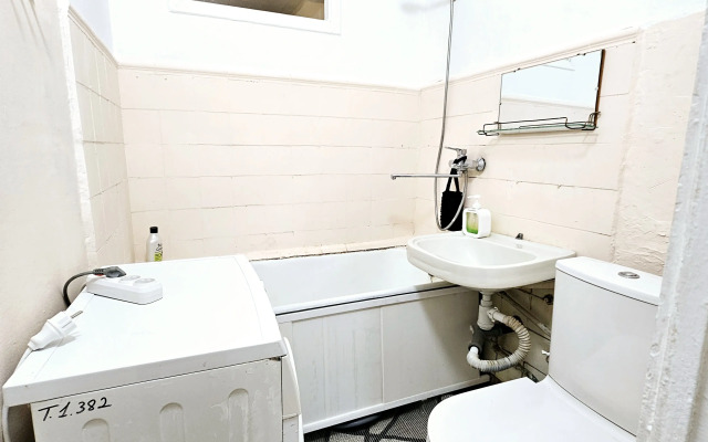 Квартира Уютная возле метро Народное Ополчение