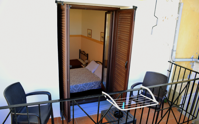 Stoa Rooms Apartments