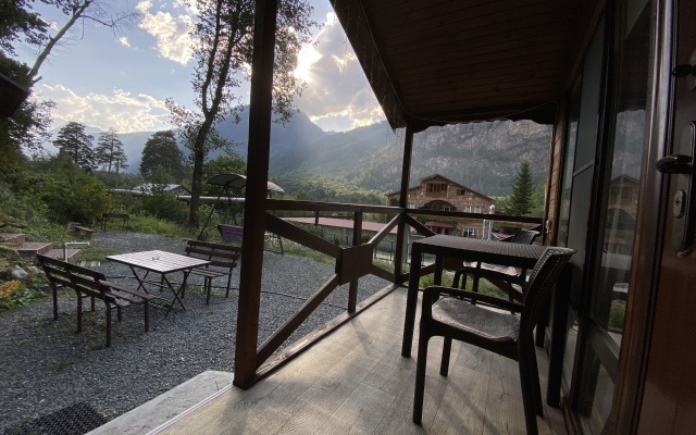 Шале Чинара