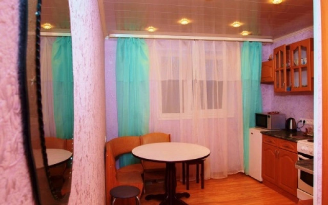 Апартаменты с 3 комнатами и балконом (КВАРТИРА51)