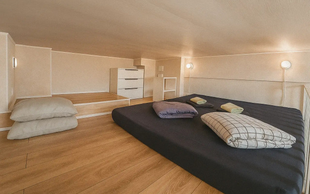 Апартаменты Двухуровневый на Окружной