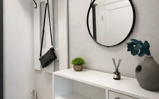 Квартира уютная СуткиЛайв с балконом на Пахомовской