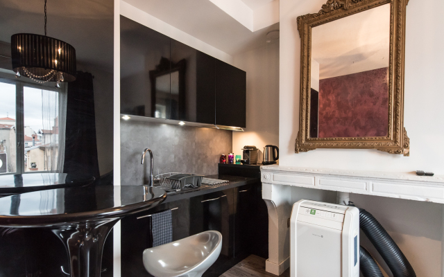 Coxy Saxe Gambetta Apartments