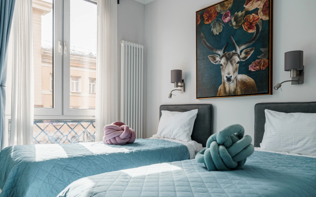 Roskoshnye Dvukhkomnatnye U Moskovskogo Vokzala Apartments