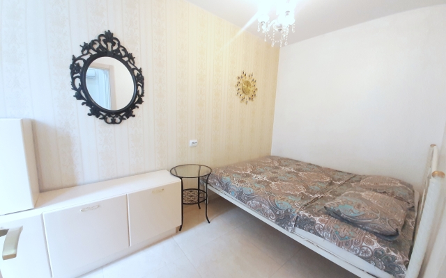 500m do Morya v Tsentre Sochi Flat