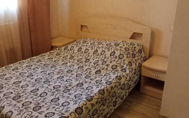 Мини-отель Золотое крыло Ленина 51