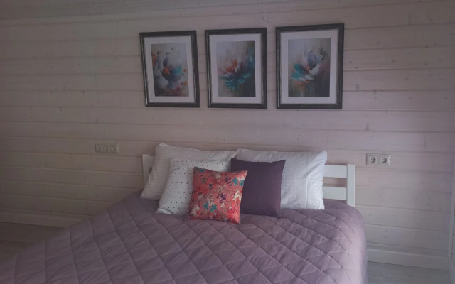 Частный дом Фиолетовое лето