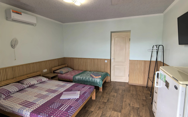 Zhdyom Gostey Guest house