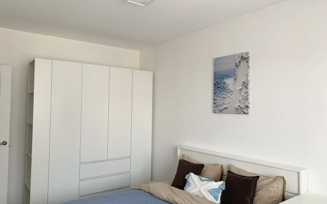 Апартаменты Myhome Yourhome на Проспекте Большевиков 68/1