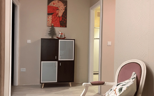 Апартаменты Ваш Рантье на Книповича 55 рядом с Plazma