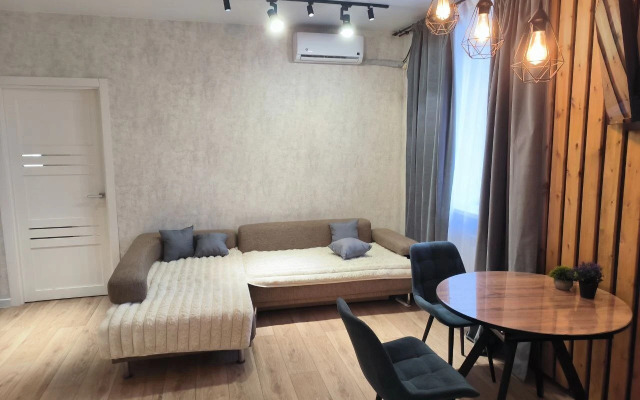 Na Ordzhonikidze 21 Flat