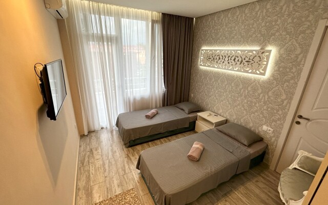 National Hotel