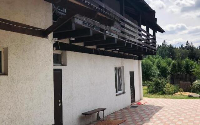 House Lesnoy Guest House
