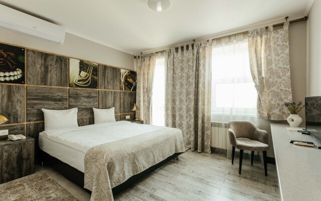 Customs House Hotel & SPA Hotel