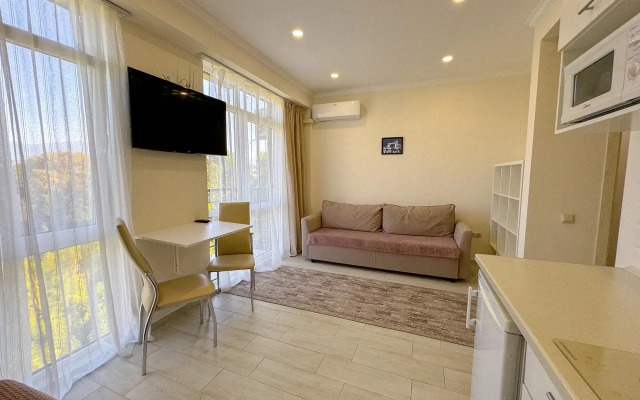 Flat Studiya s Vidom na Gory Sirius