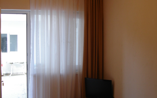 Vera Guest House