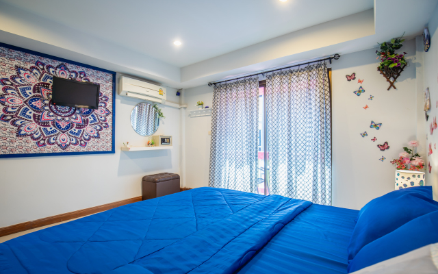 Menulis Coolly House Patong Guest House