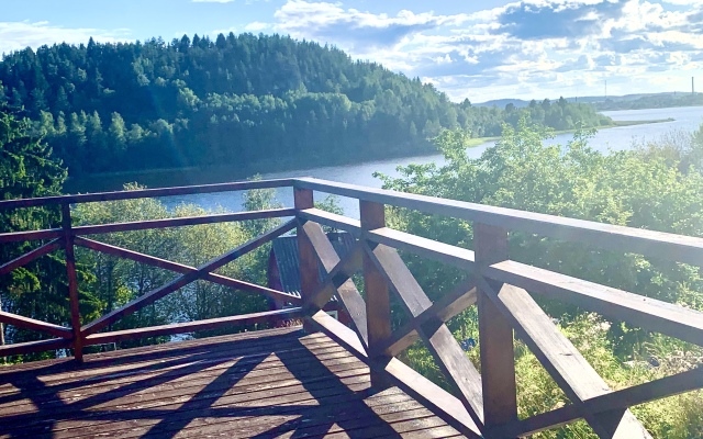 Ladozhskij Bereg-1 Private House